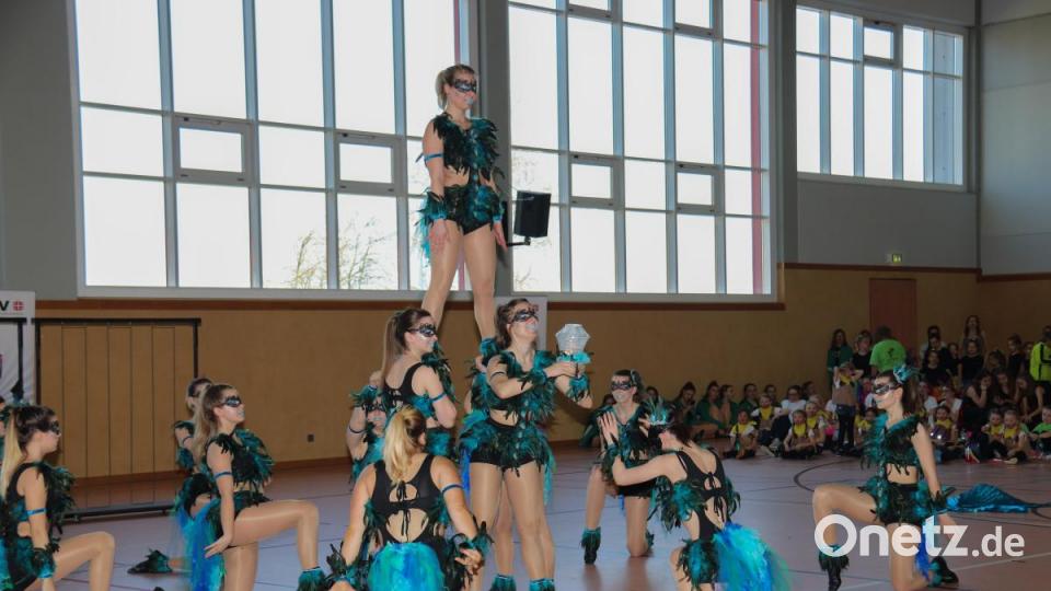 Beim Tanzwettbewerb &quot;Showtime&quot; in der Schulsporthalle Erbendorf traten am Samstag 29 Tanzgruppen an. Bild: rw