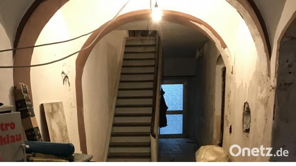 Innerhalb eines Jahres sanierte Familie Schäffler aus Windischeschenbach ein fast 200 Jahre altes Haus am Unteren Markt in Erbendorf. Bild: exb