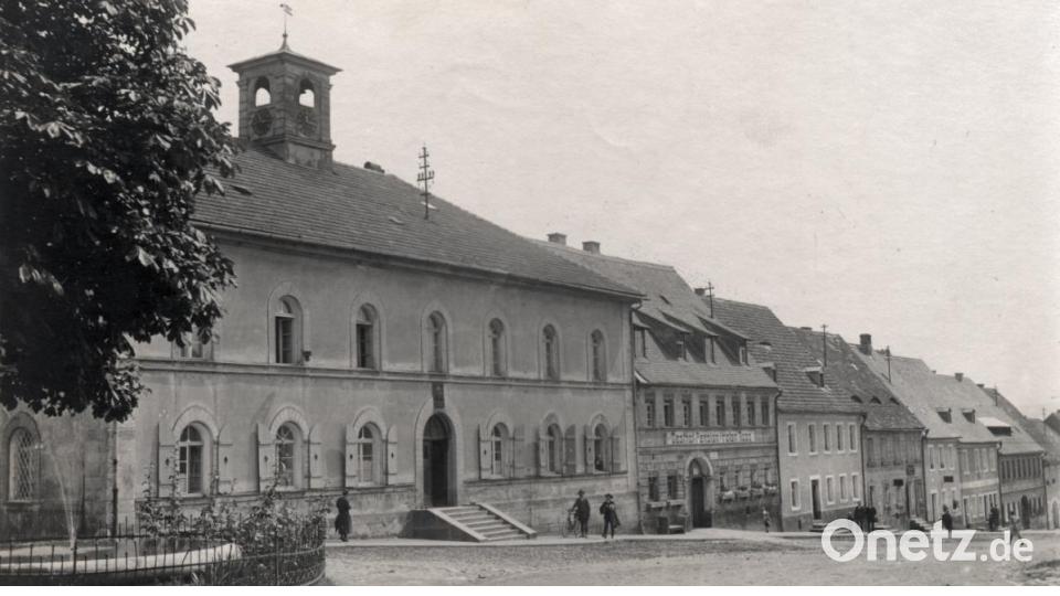 Innerhalb eines Jahres sanierte Familie Schäffler aus Windischeschenbach ein fast 200 Jahre altes Haus am Unteren Markt in Erbendorf. Bild: exb
