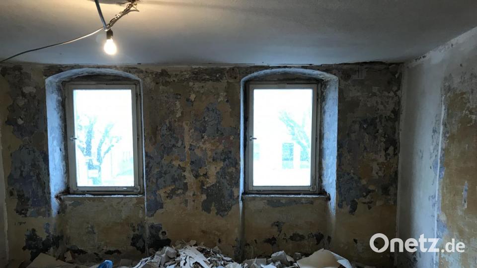 Innerhalb eines Jahres sanierte Familie Schäffler aus Windischeschenbach ein fast 200 Jahre altes Haus am Unteren Markt in Erbendorf. Bild: exb
