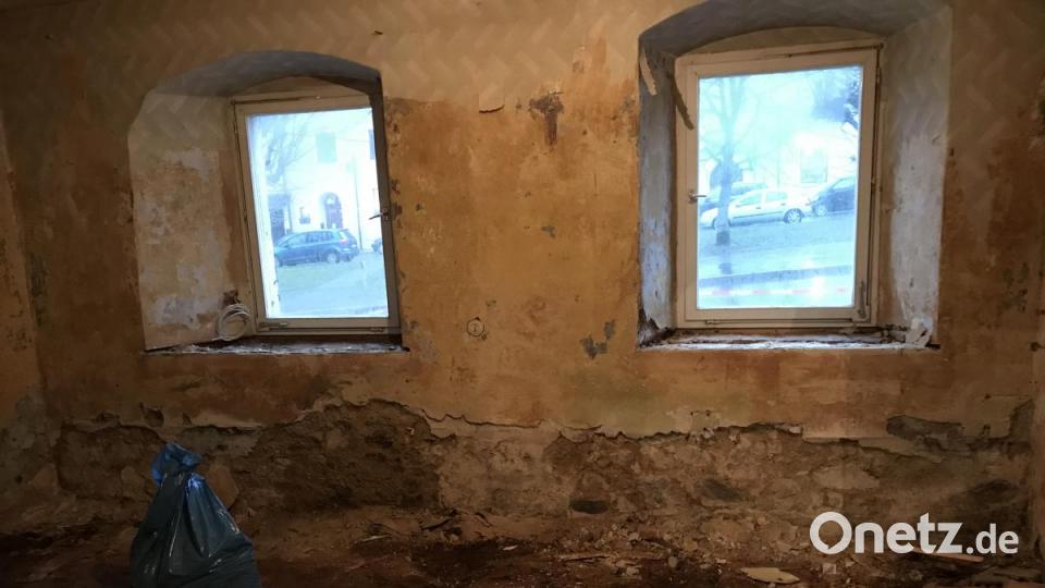 Innerhalb eines Jahres sanierte Familie Schäffler aus Windischeschenbach ein fast 200 Jahre altes Haus am Unteren Markt in Erbendorf. Bild: exb