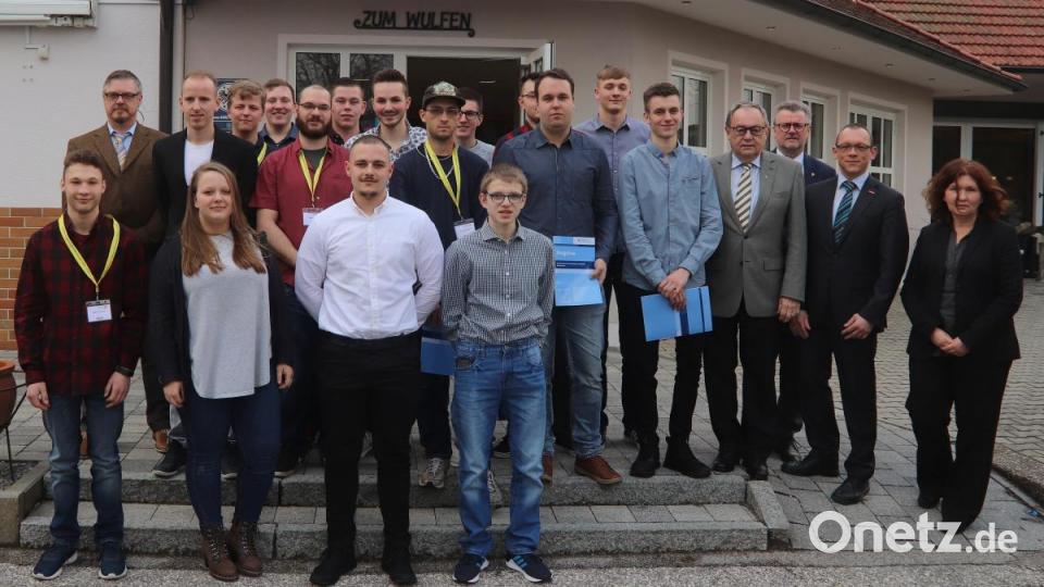 19 Prüflinge kamen aus Amberg, Amberg-Sulzbach und Schwandorf. Bild: mfh