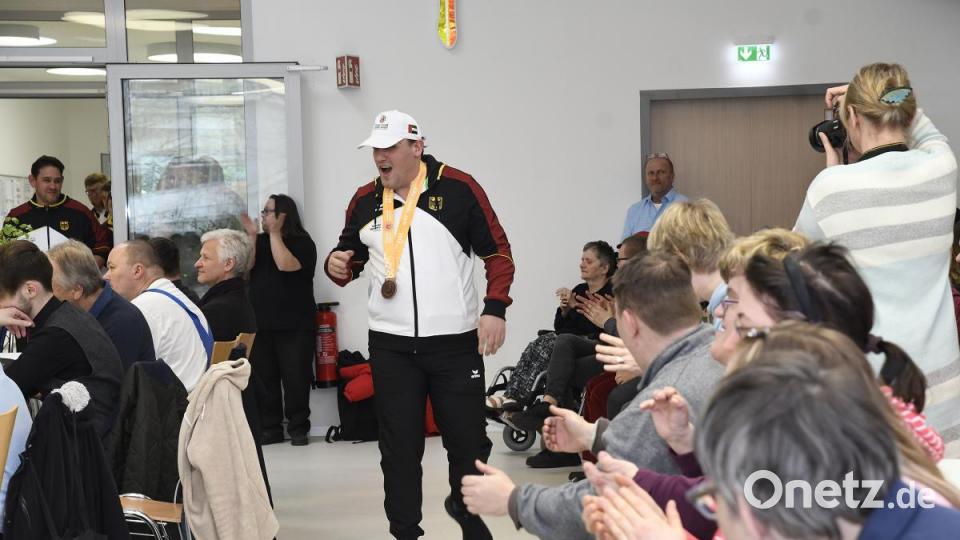 Empfang für die Sportler, die zu den Special Olympics nach Abu Dhabi geflogen sind. Bild: Petra Hartl