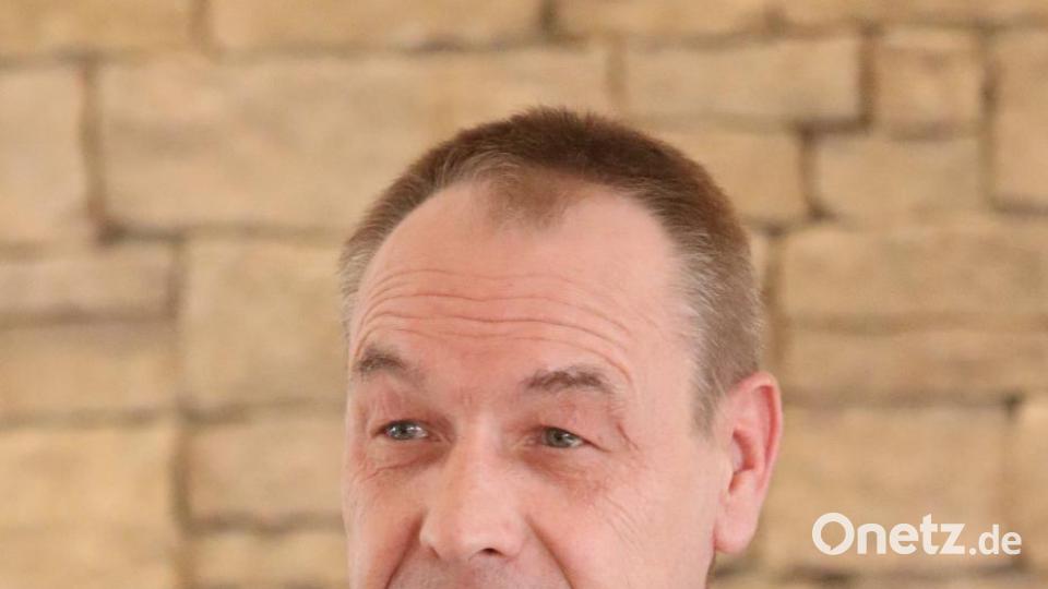 Michael Kunz, Obermeister der Elektro-Innung eröffnete das Fest und erinnerte dabei an die Ursprünge der Freisprechfeier. Bild: mfh