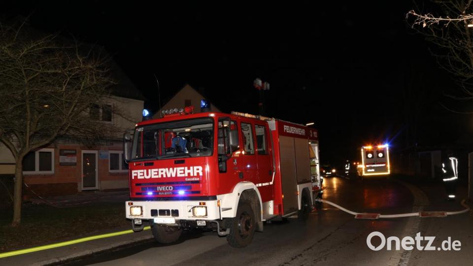 Am späten Freitagabend brannte im Kemnather Ortsteil Fortschau eine Garage. Bild: rw
