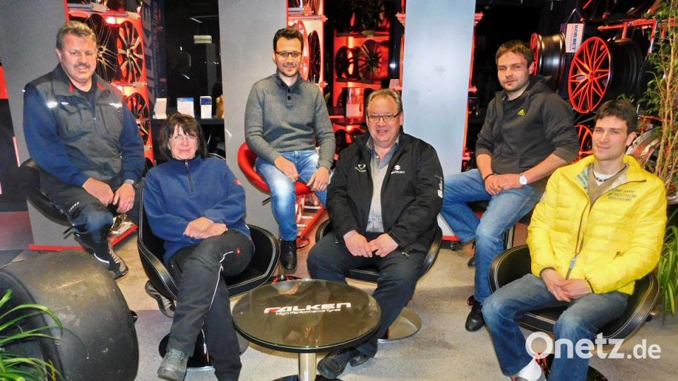 Die Veranstalter von links Peter und Heidi Deubzer, Sebastian und Hans Popp, Matthias Pirner, Pascal Nachtmann Bild: hai