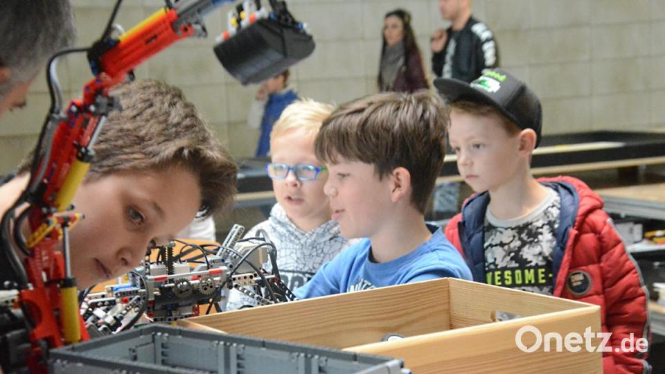 Beim "Tag der offenen Tür" konnten Schüler auch mal hinter die Kulissen blicken. Bild: Kunz