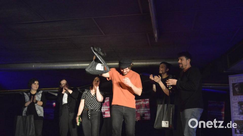Eindrücke vom Poetry Slam 2019 in der Tiefgarage des City-Centers. Bild: Karin Wilck