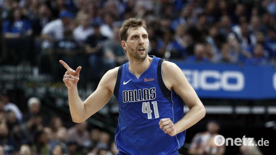 21 Saisons in der NBA sind für Dirk Nowitzki genug. Der Würzburger beendet nach dieser Spielzeit seine aktive Karriere - und erklärt dies auf der größtmöglichen Bühne. Bild: Tony Gutierrez/AP/dpa