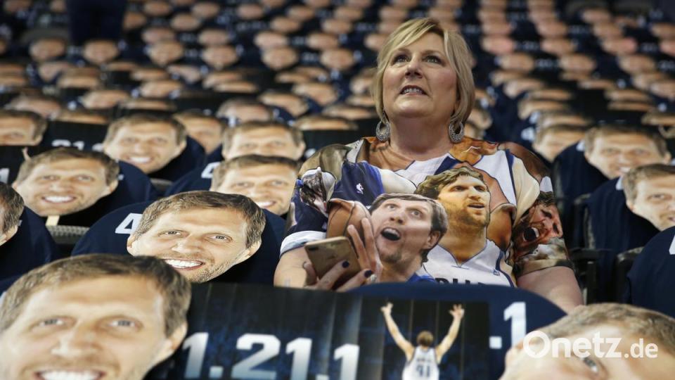 21 Saisons in der NBA sind für Dirk Nowitzki genug. Der Würzburger beendet nach dieser Spielzeit seine aktive Karriere - und erklärt dies auf der größtmöglichen Bühne. Bild: Vernon Bryant/The Dallas Morning News/AP/dpa