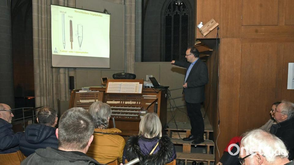 Bild: Hartl

Orgel der Basilika St. Martin Bild: Petra Hartl