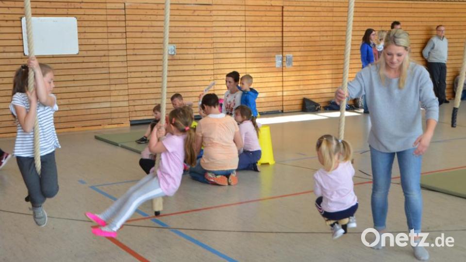 An den langen Haaren von Rapunzel lässt es sich wunderbar schwingen. Bild: dob