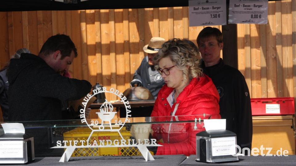 Am Pavillon der Stiftlandgriller. Bild: wro