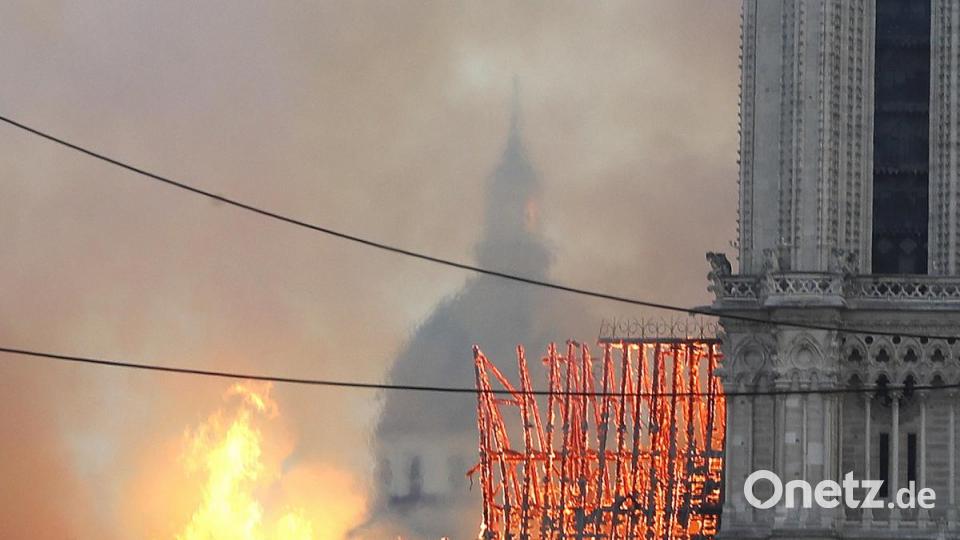 Ein stundenlang wütendes Feuer verwüstet die Kathedrale Notre-Dame in Paris. Bild: agentur_dpa