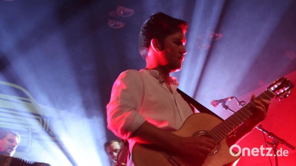 Gitarrist und Frontmann Max Josef Kroneder. Bild: kmo
