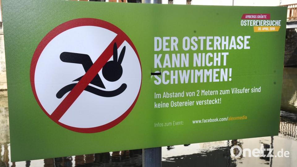 Damit nichts passiert und um den Leuten ein bisschen zu helfen, haben die Initiatoren Hinweisschilder in der Stadt angebraucht. Bild: Petra Hartl