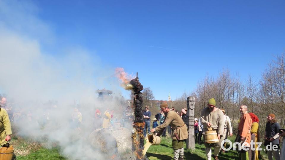 Viel los war beim Winteraustreiben im Geschichtspark. Bild: ubb