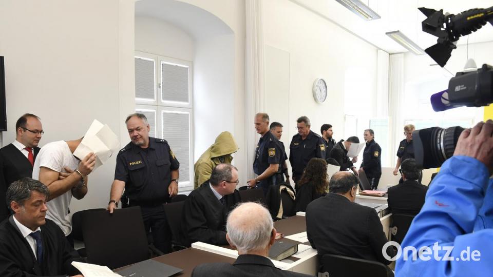 Prozessauftakt zur Prügel-Attacke in Amberg am Amtsgericht Bild: Petra Hartl