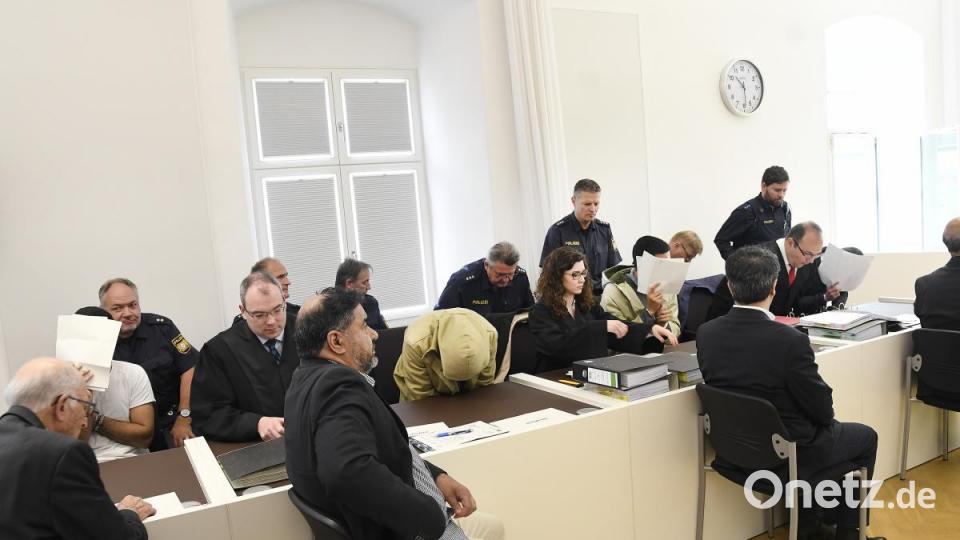 Prozessauftakt zur Prügel-Attacke in Amberg am Amtsgericht Bild: Petra Hartl