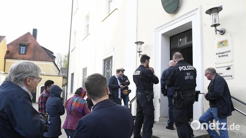 Prozessauftakt zur Prügel-Attacke in Amberg am Amtsgericht Bild: Petra Hartl