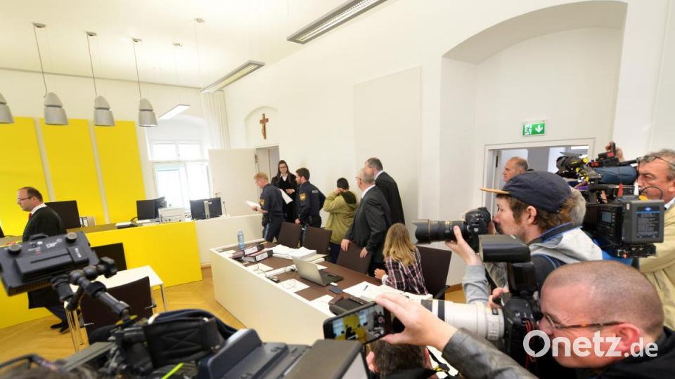Prozessauftakt zur Prügel-Attacke in Amberg am Amtsgericht Bild: Petra Hartl