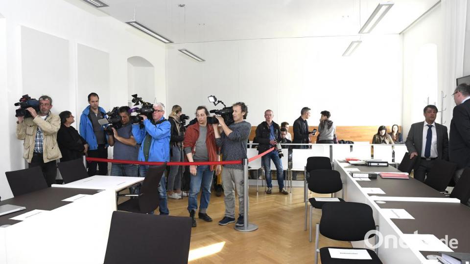 Prozessauftakt zur Prügel-Attacke in Amberg am Amtsgericht Bild: Petra Hartl