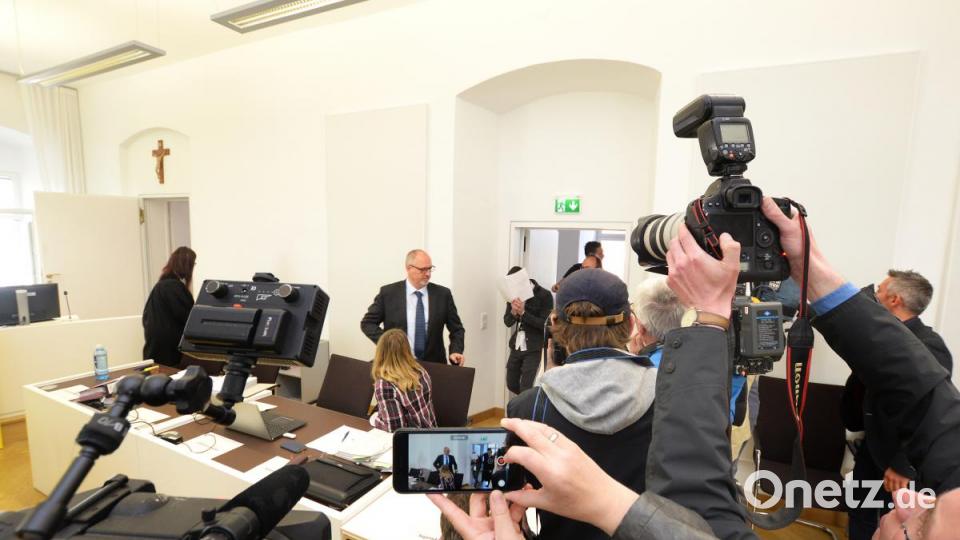 Prozessauftakt zur Prügel-Attacke in Amberg am Amtsgericht Bild: Petra Hartl