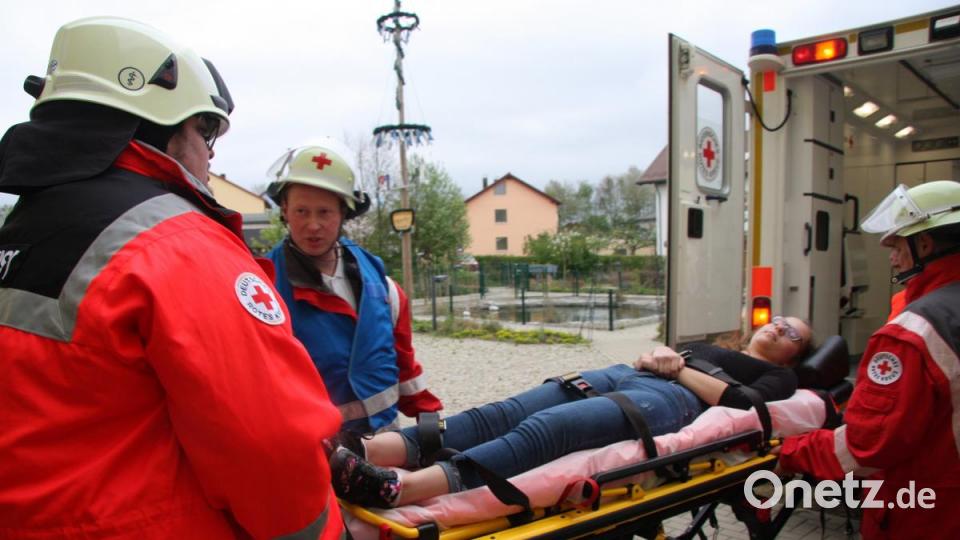 Großübung im &quot;Haus Steinwaldblick&quot; in Wiesau. Bild: wro