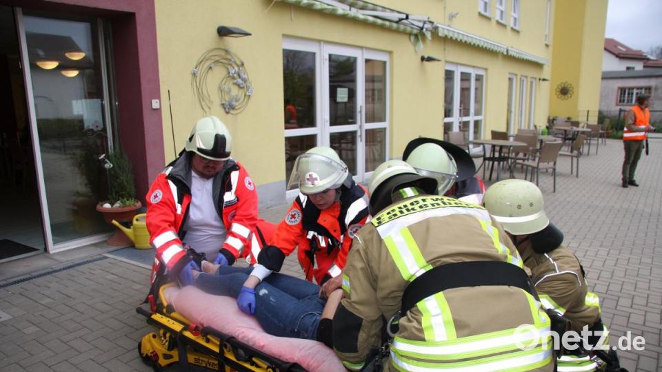 Großübung im &quot;Haus Steinwaldblick&quot; in Wiesau. Bild: wro