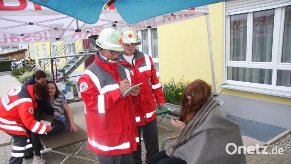 Großübung im &quot;Haus Steinwaldblick&quot; in Wiesau. Bild: wro