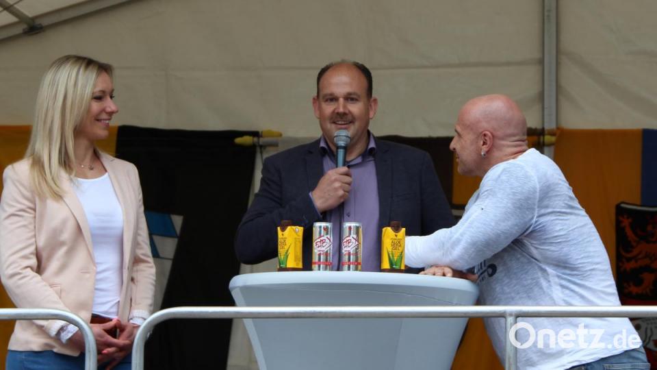 Martin Pepiuk interviewte Bodybuilder Manuel Bauer und seine Partnerin Kathleen. Es ging um die Themen Ernährung, Wettkampf und Fitnessstudio. Bild: lep
