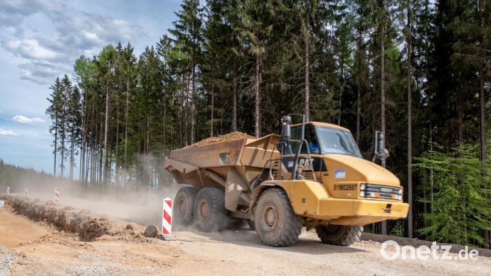 Eindrücke vom Baufortschritt auf der B299 zwischen Erbendorf und Pressath. Bild: pml