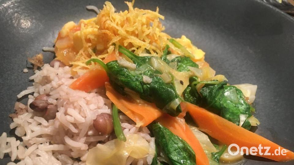 Ein Hauptgang mit karibischem Flair: Ackee, Saltchips, Rice &amp; Peace. Bild: san