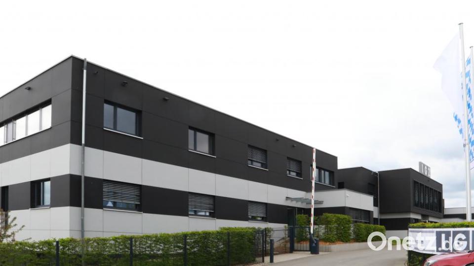Einweihung der Betriebserweiterung der IGZ Automation GmbH im Gewerbegebiet Erbendorf. Bild: njn