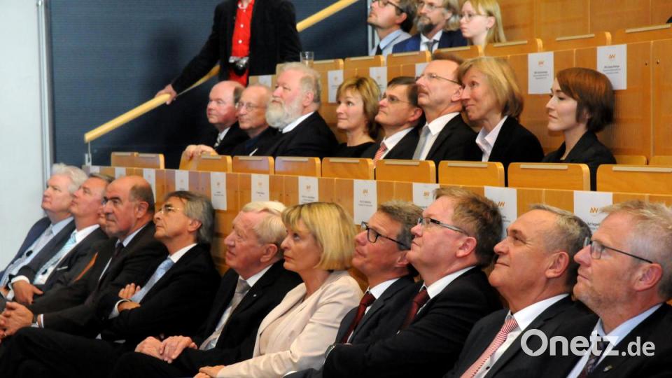 Polit-Prominenz beim Festauftakt zu 25 Jahre OTH Amberg-Weiden. Bild: Stephan Huber