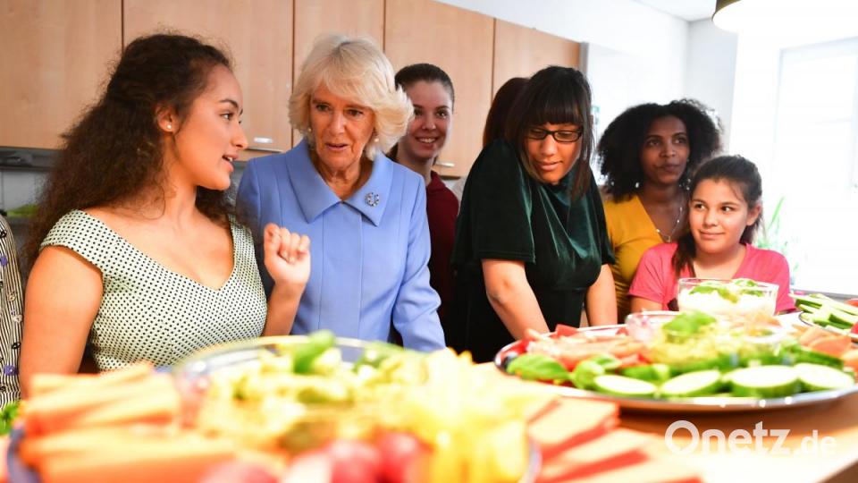 Prinz Charles und Camilla beim Besuch in Bayern. Bild: Peter Kneffel/dpa