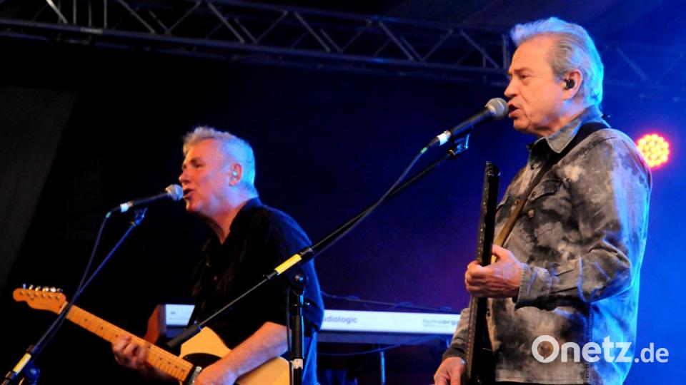 Auftritt der Spider Murphy Gang zur 65 Jahr Feier des FC Rieden im Festzelt. Bild: Stephan Huber