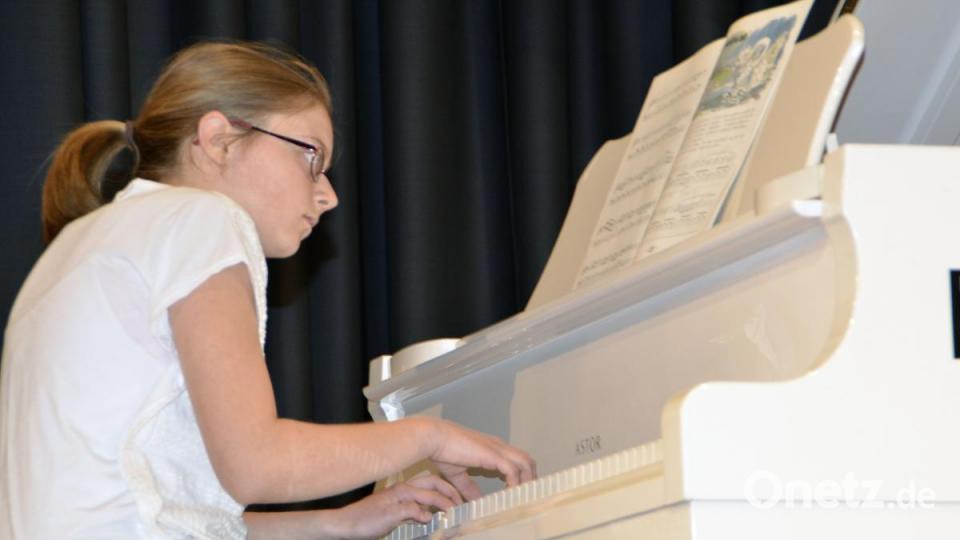 Muttertagskonzert der Kreismusikschule. Theresa Meister. Bild: zch