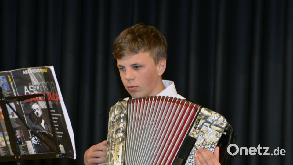 Muttertagskonzert der Kreismusikschule. Jonas Eibl. Bild: zch