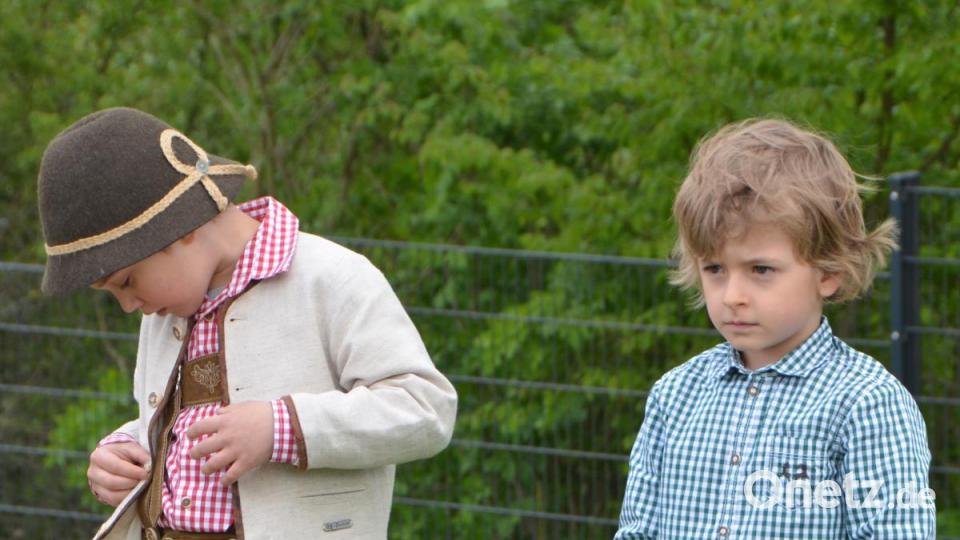 Wo ist denn mein Knopf vom Trachtenjanker? Bild: dob