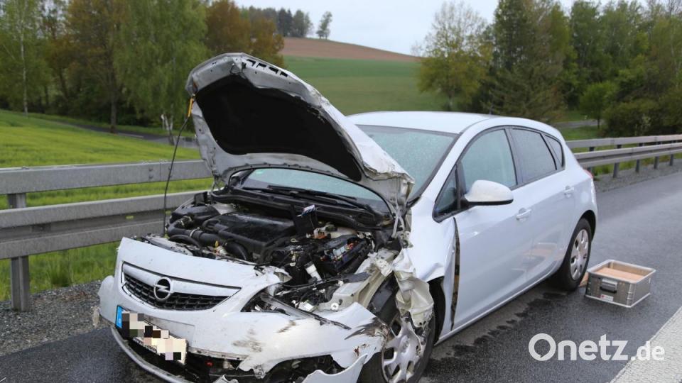 Die Fahrerin dieses Astra wurde bei dem Unfall leicht verletzt. Bild: rw