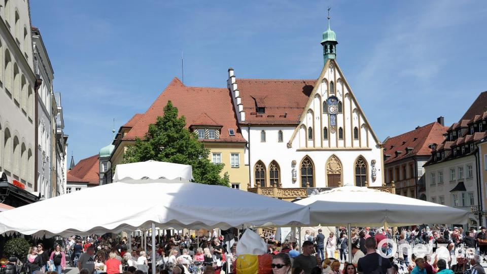 Mächtig was los auf dem Marktplatz. Bild: Wolfgang Steinbacher