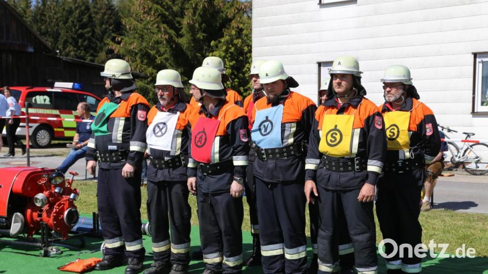Eine Löschgruppe stellt sich dem Wettbewerb Bild: rw