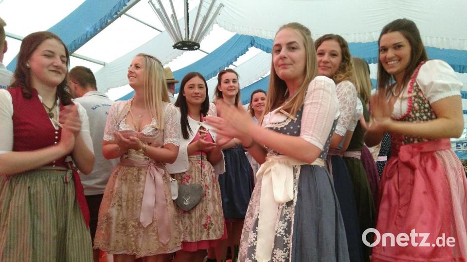 Die Hahnbacher Moila sind vom Fest begeistert Bild: mma