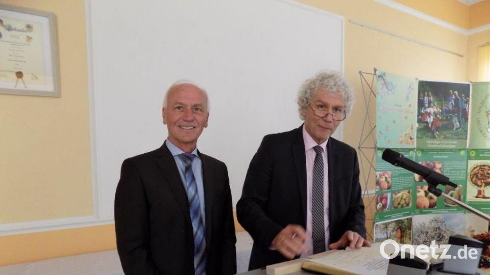 Bürgermeister Peter König (links) und Landrat Wolfgang Lippert. Bild: gsr