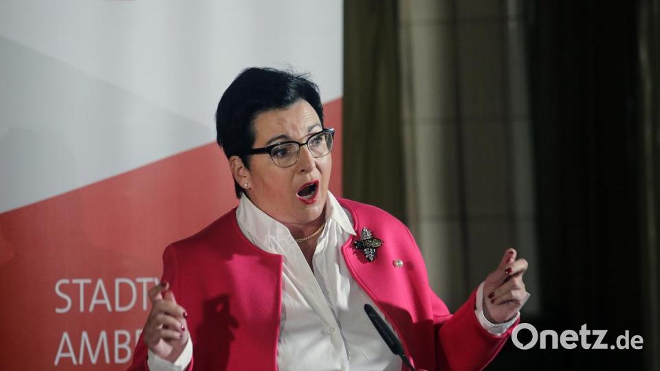 OB-Kandidatin Birgit Fruth bei ihrer Vorstellung. Bild: Wolfgang Steinbacher