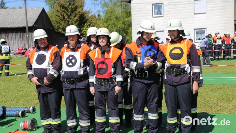 Eine Löschgruppe stellt sich dem Wettbewerb Bild: rw