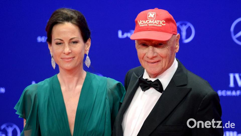 Der frühere Formel 1- Rennfahrer Niki Lauda und seine Frau Birgit bei der Verleihung der Laureus Sport Awards. Bild: Rainer Jensen/dpa