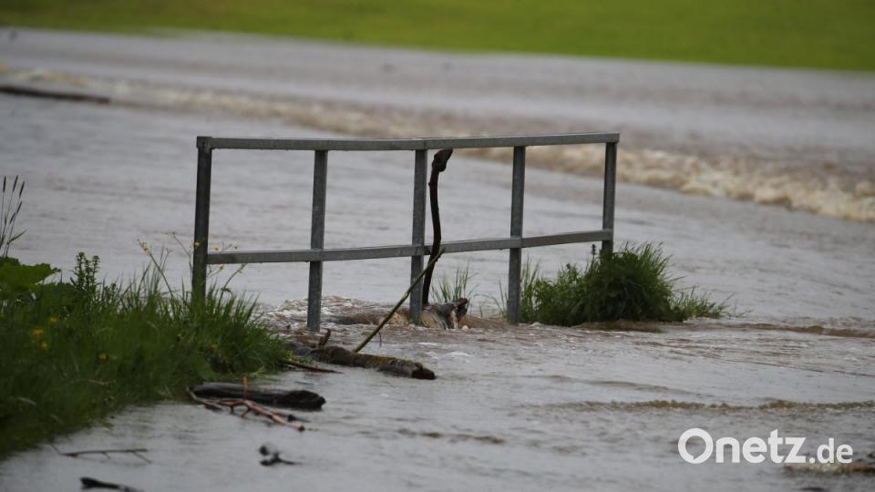 In etlichen Regionen Deutschlands ist die Unwetter-Warnung noch nicht aufgehoben. Bild: Karl-Josef Hildenbrand