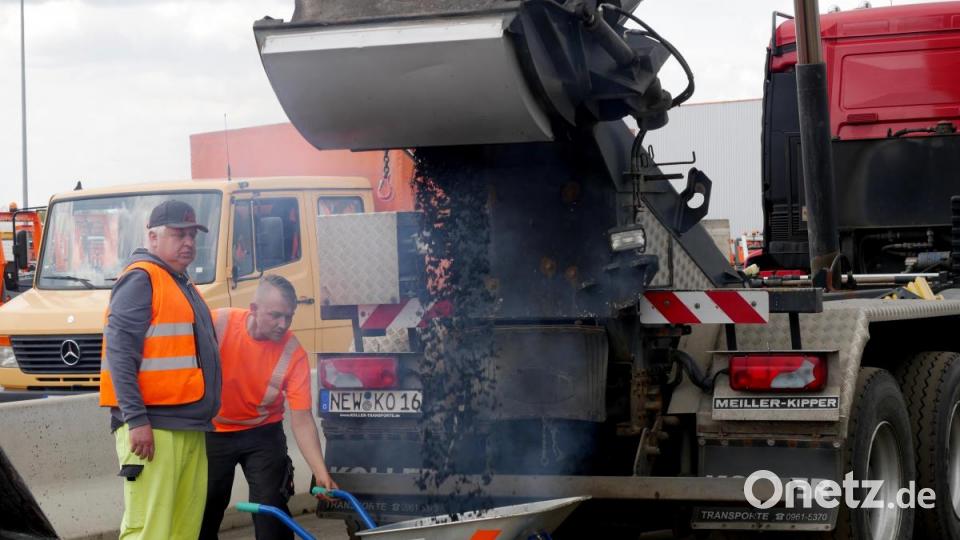 Impressionen von den Einbautagen bei der Hamm AG in Tirschenreuth Bild: tr